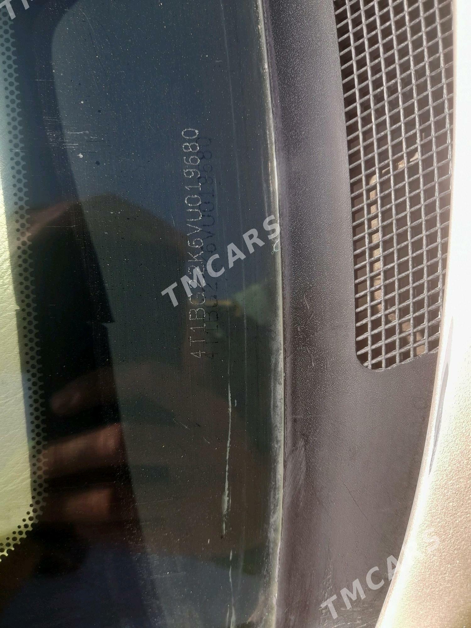 Toyota Camry 1998 - 118 000 TMT - Саят - img 8