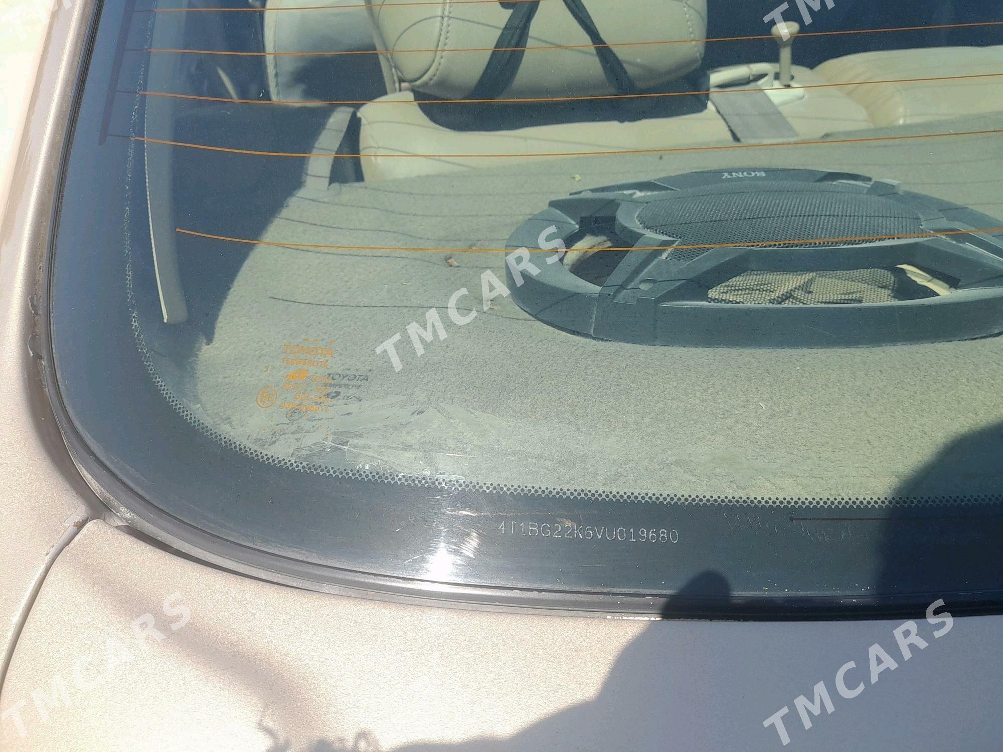 Toyota Camry 1998 - 118 000 TMT - Саят - img 10