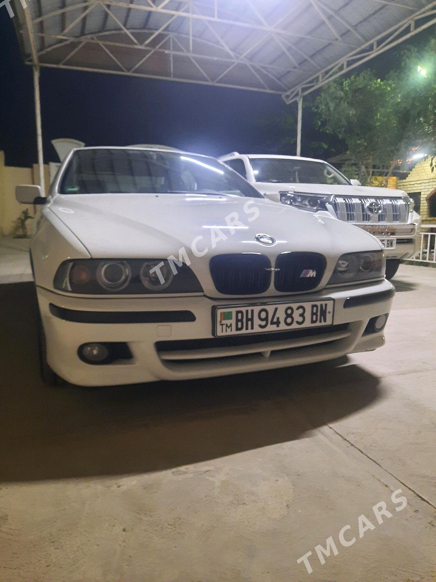 BMW E39 2001 - 155 000 TMT - Balkanabat - img 3
