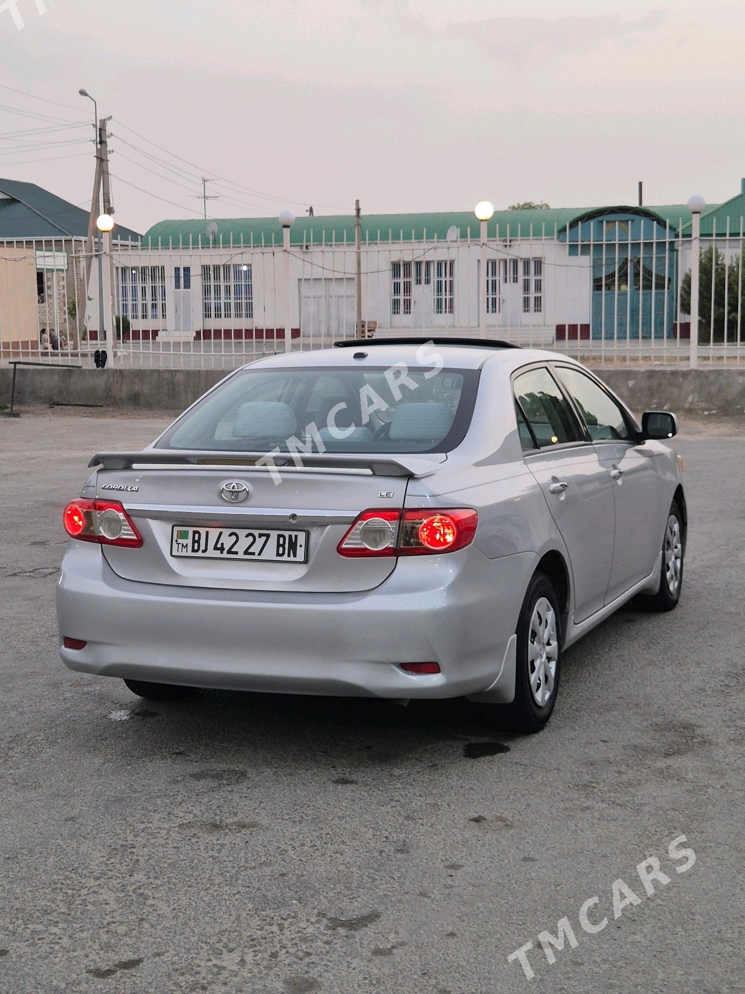 Toyota Corolla 2011 - 162 000 TMT - Gyzylarbat - img 2
