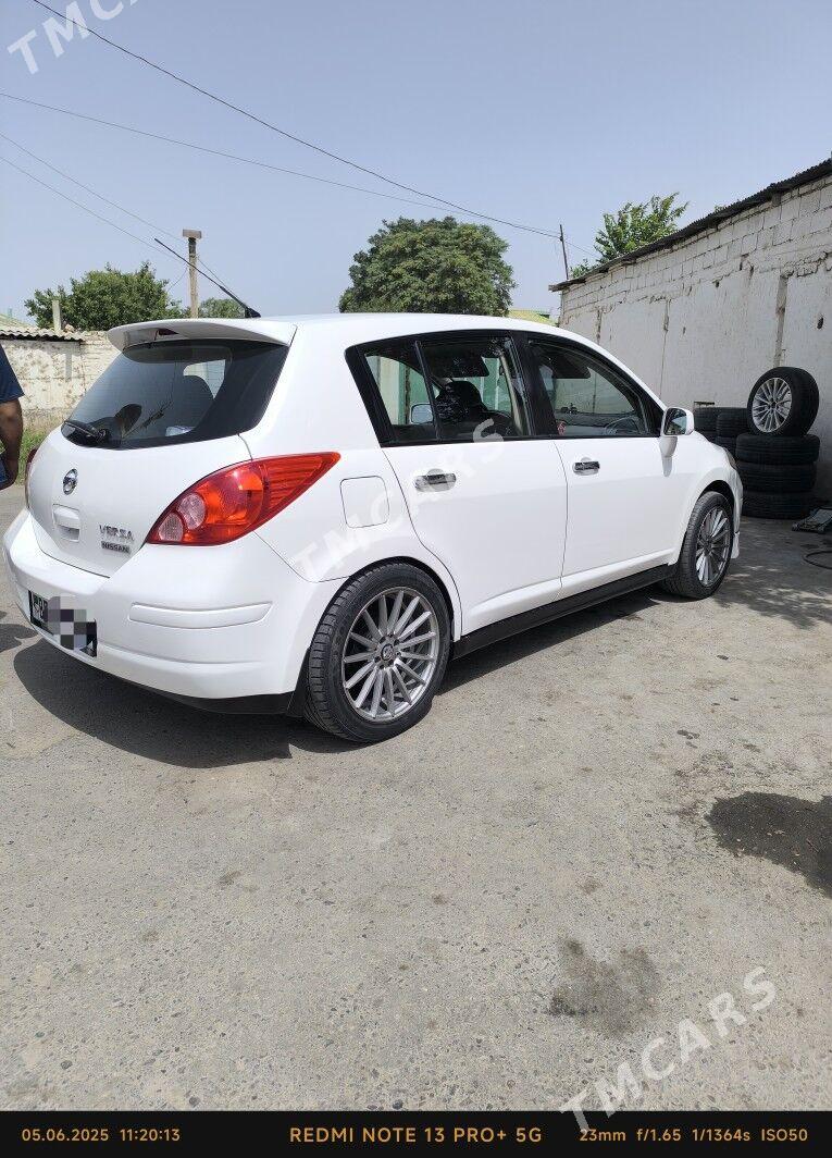 Nissan Versa 2011 - 132 000 TMT - Ашхабад - img 2