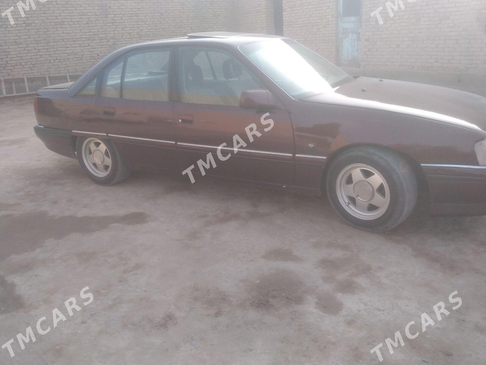 Opel Omega 1991 - 20 000 TMT - Farap - img 2