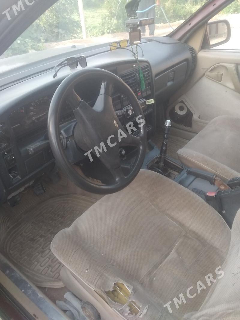 Opel Omega 1991 - 20 000 TMT - Farap - img 7