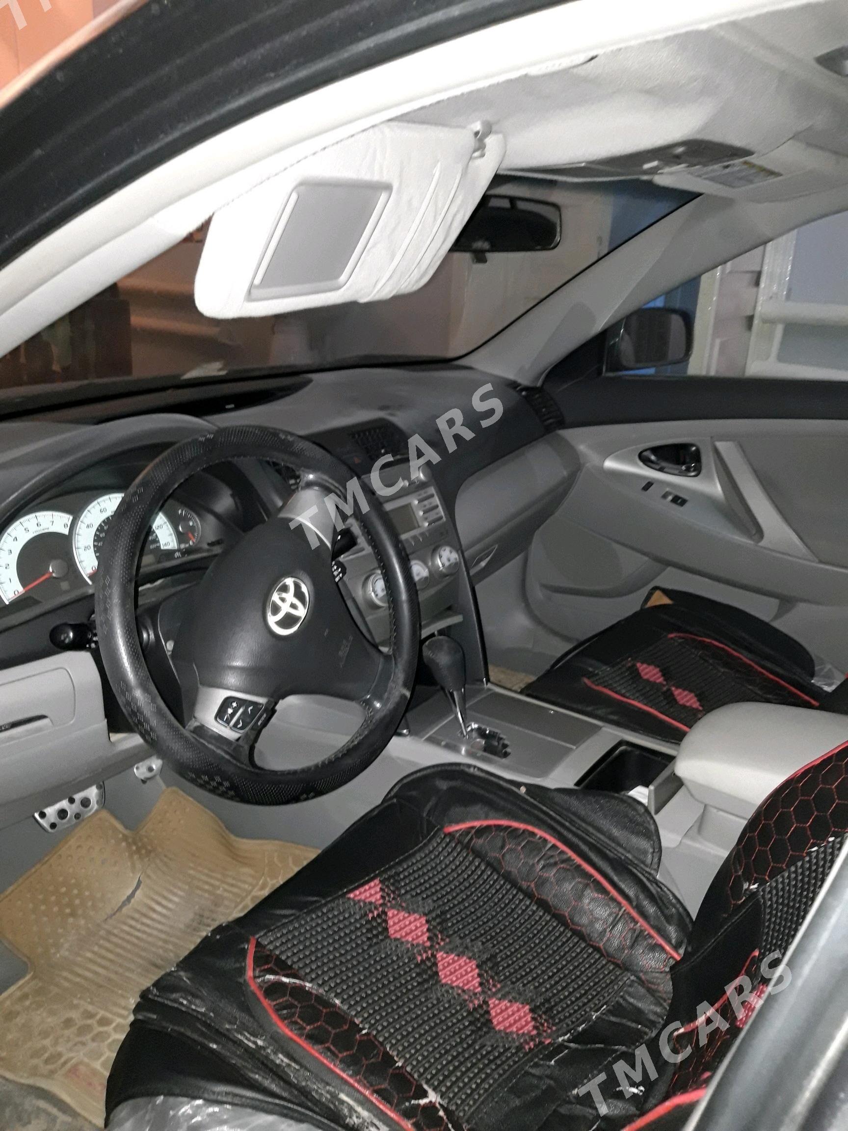 Toyota Camry 2010 - 180 000 TMT - Köneürgenç - img 2