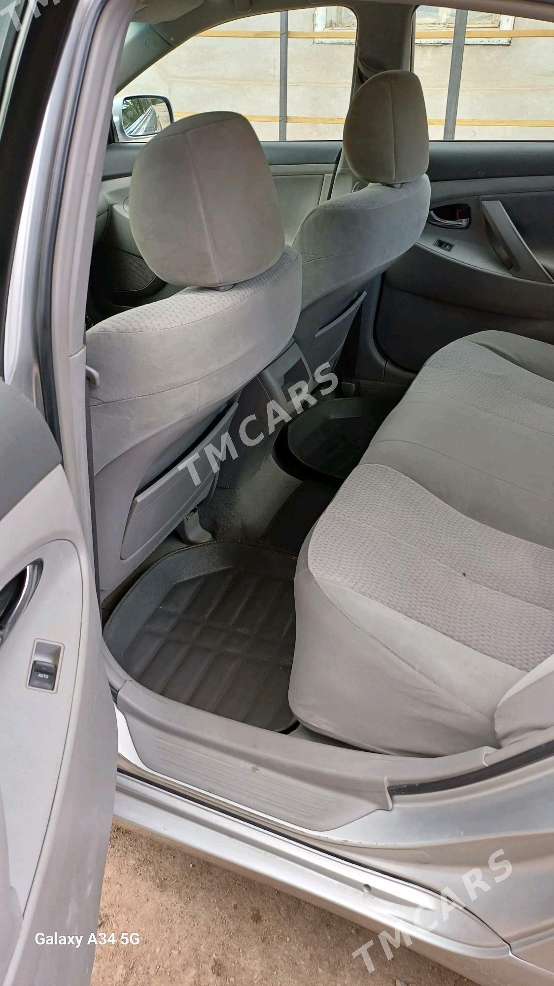 Toyota Camry 2010 - 210 000 TMT - Gubadag - img 6