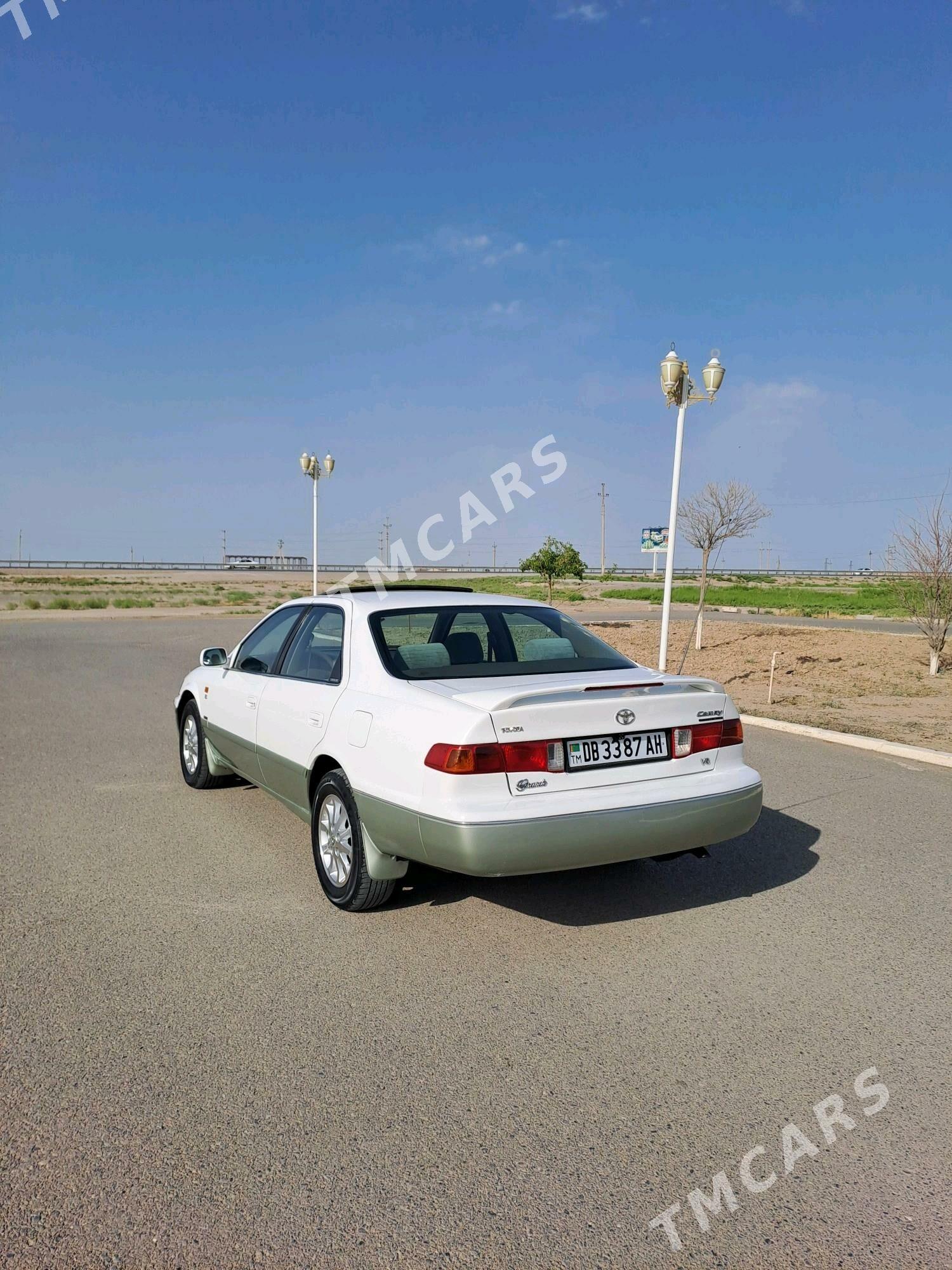Toyota Camry 2001 - 155 000 TMT - Kaka - img 2