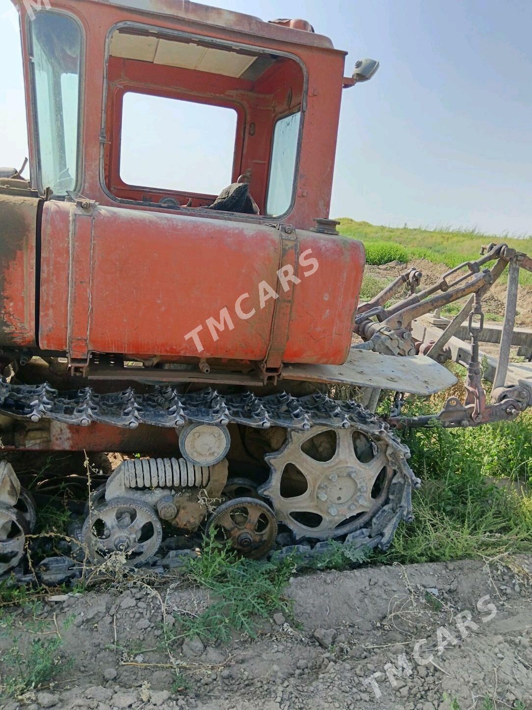 MTZ 82 1982 - 50 000 TMT - Bäherden - img 4