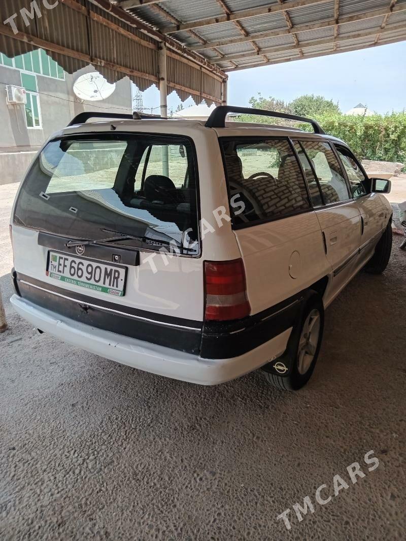 Opel Astra 1993 - 38 000 TMT - Мары - img 3