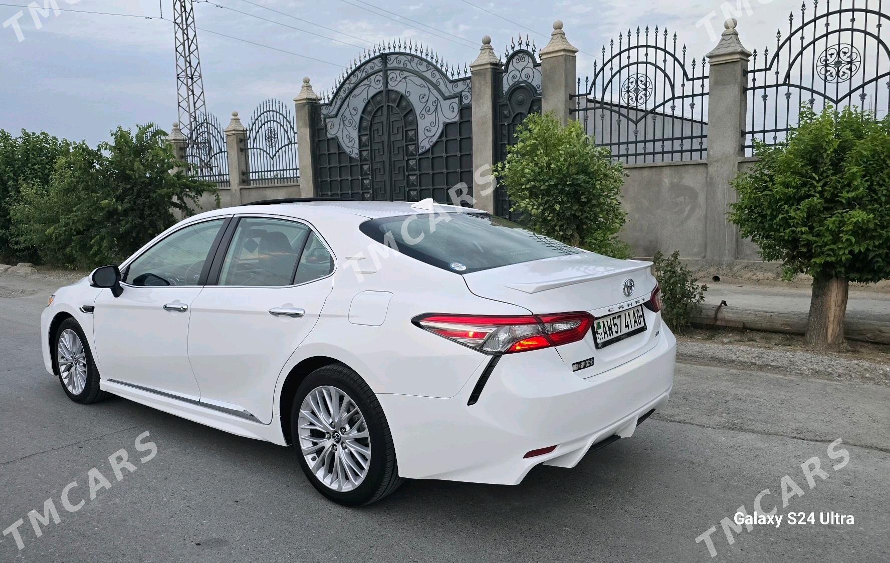 Toyota Camry 2019 - 350 000 TMT - Бузмеин - img 4