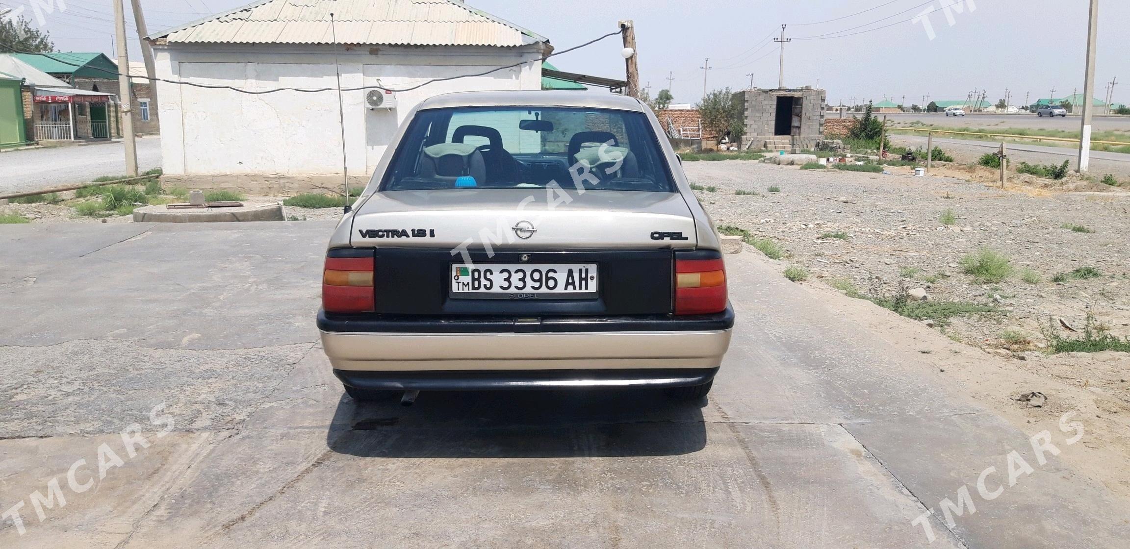 Opel Vectra 1991 - 33 000 TMT - Бахарден - img 4