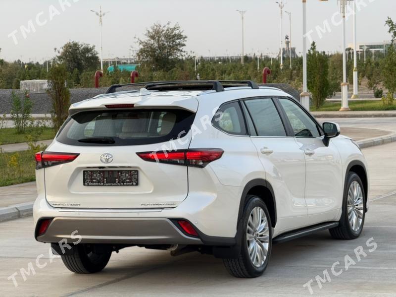 Toyota Highlander 2022 - 685 000 TMT - Бедев - img 4