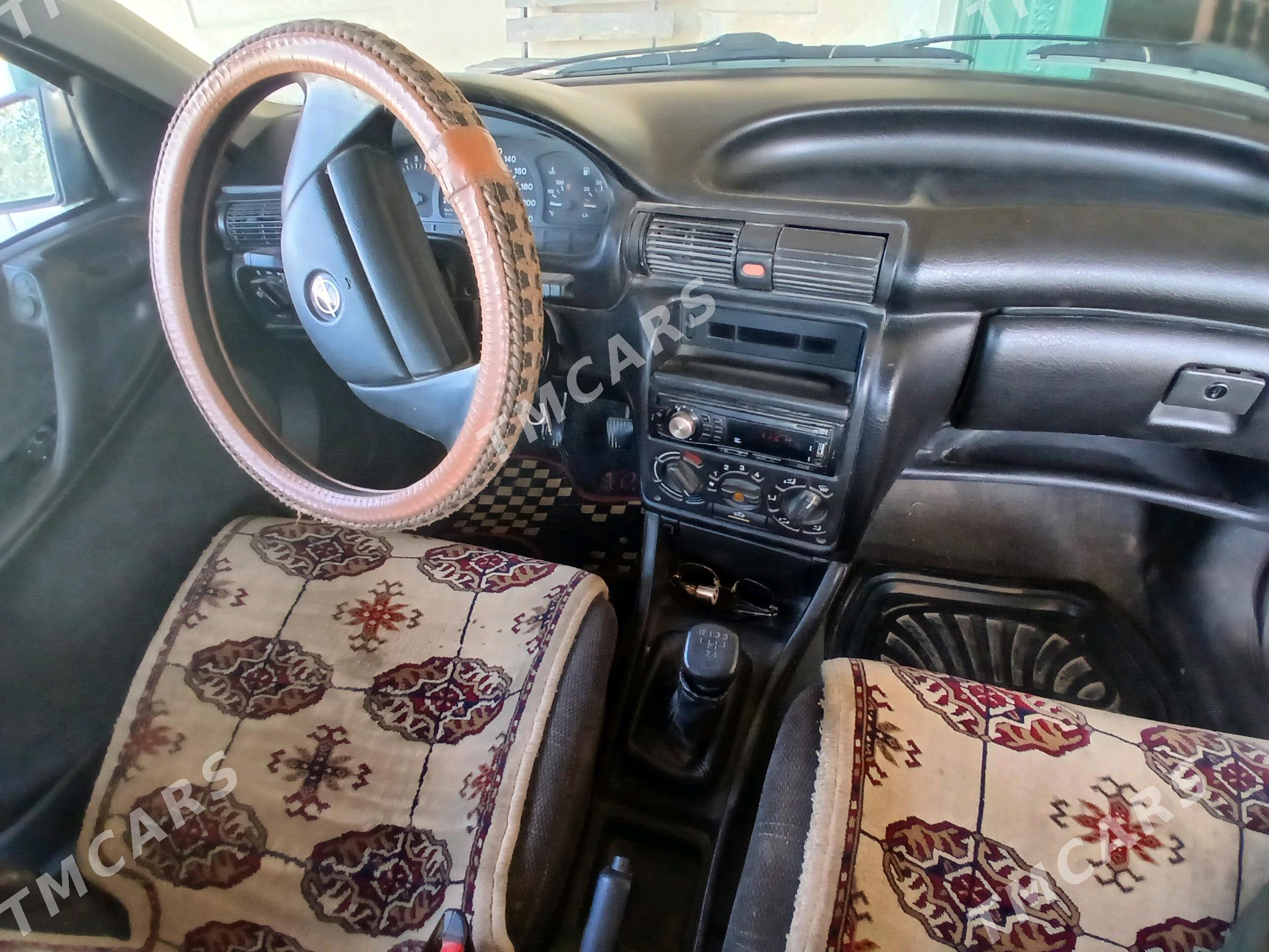 Opel Astra 1994 - 35 000 TMT - Şabat etr. - img 2