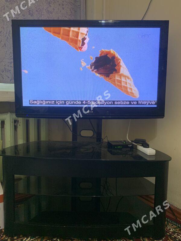 LG 42 Telewizor - 30 mkr - img 3