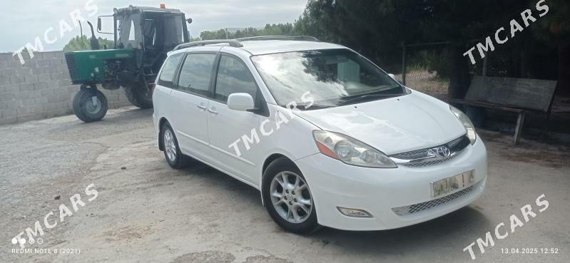 Toyota Sienna 2005 - 200 000 TMT - Kerki - img 4