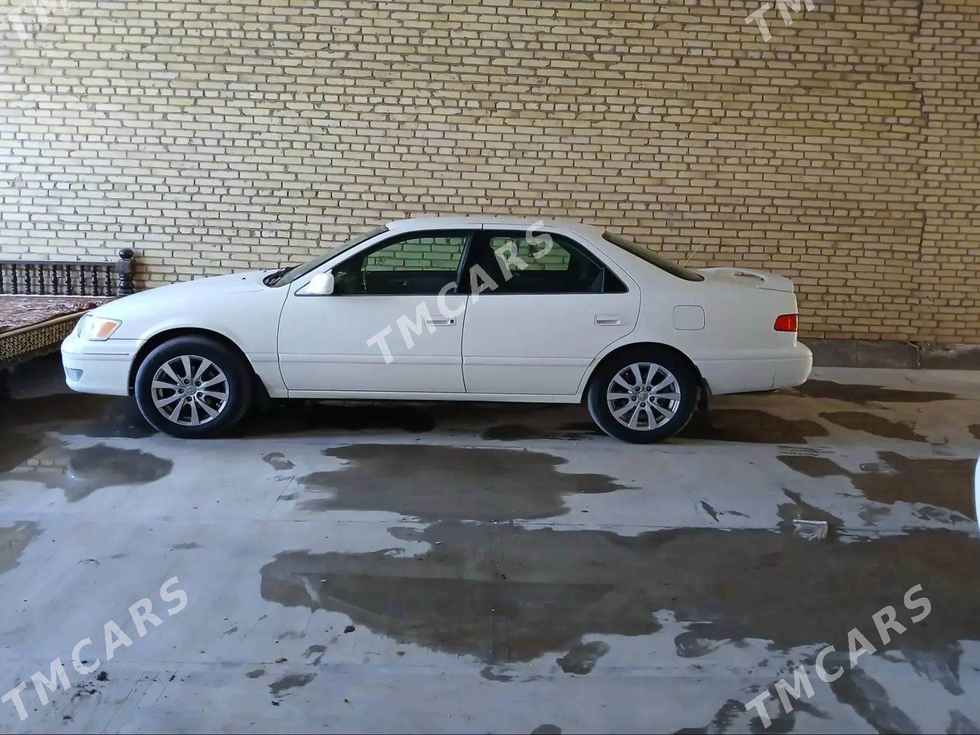 Toyota Camry 1999 - 140 000 TMT - Дянев - img 4