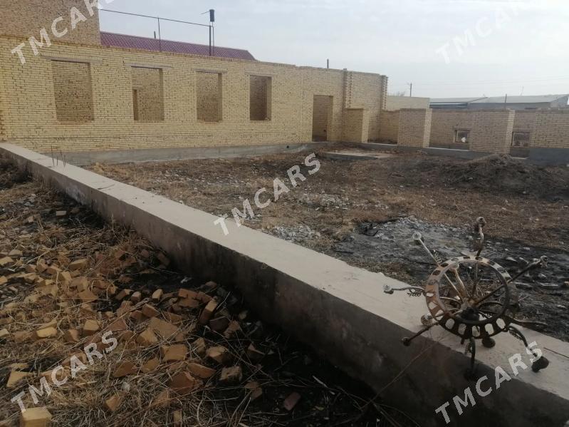 Продаю дом 13,5 соток  - Türkmenabat - img 6