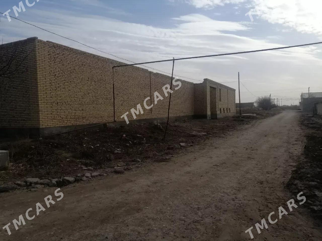 Продаю дом 13,5 соток  - Türkmenabat - img 4