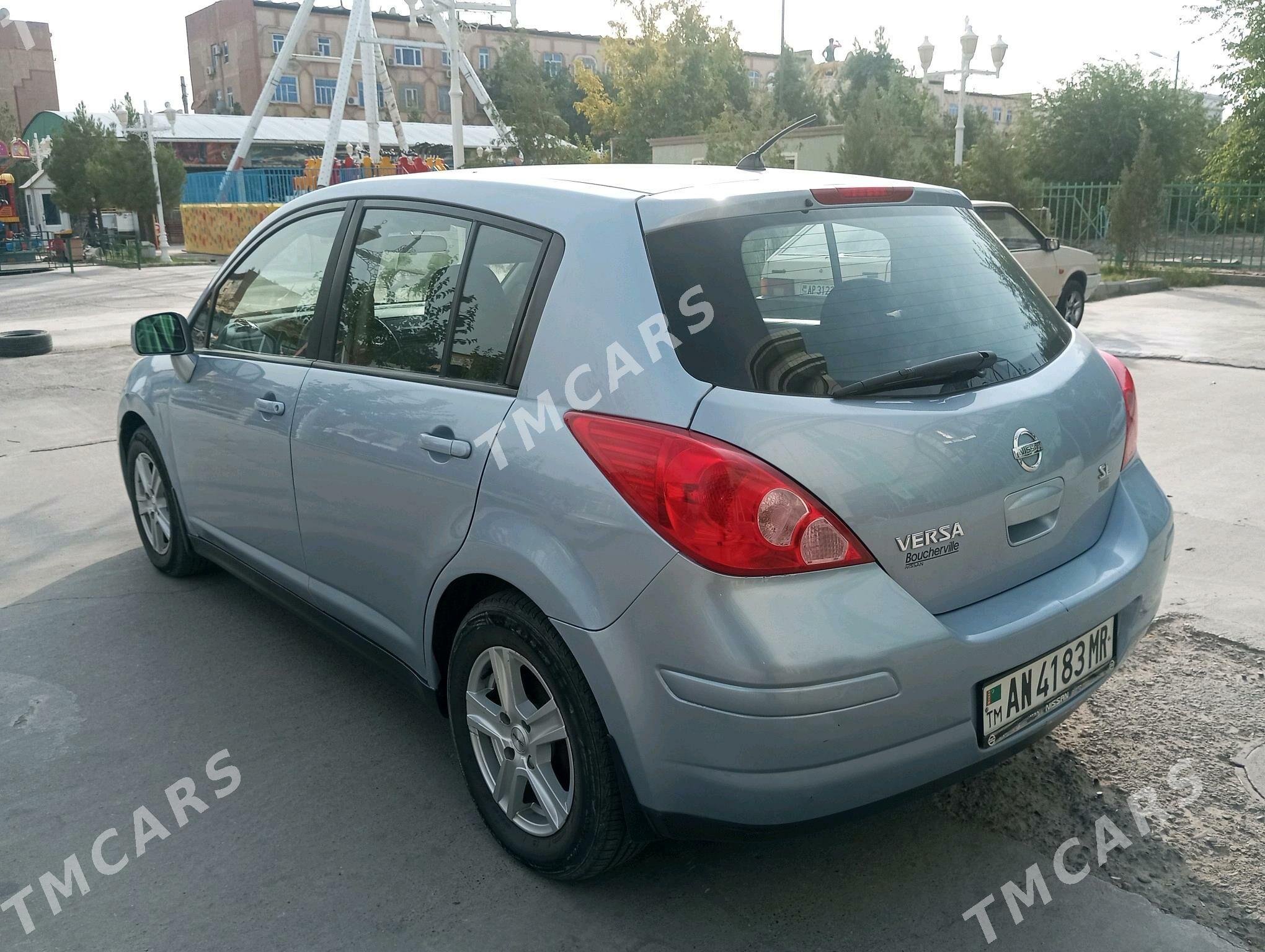 Nissan Versa 2009 - 108 000 TMT - Mary - img 4