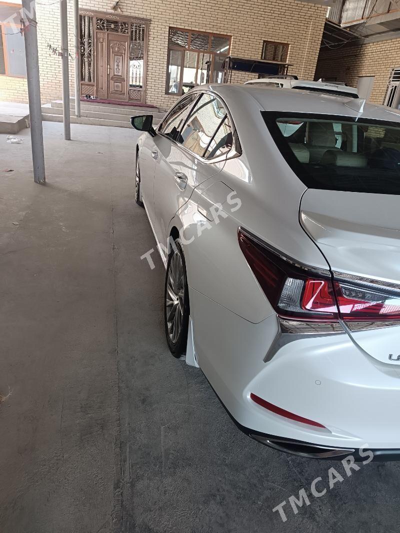 Lexus ES 350 2020 - 560 000 TMT - Мары - img 5
