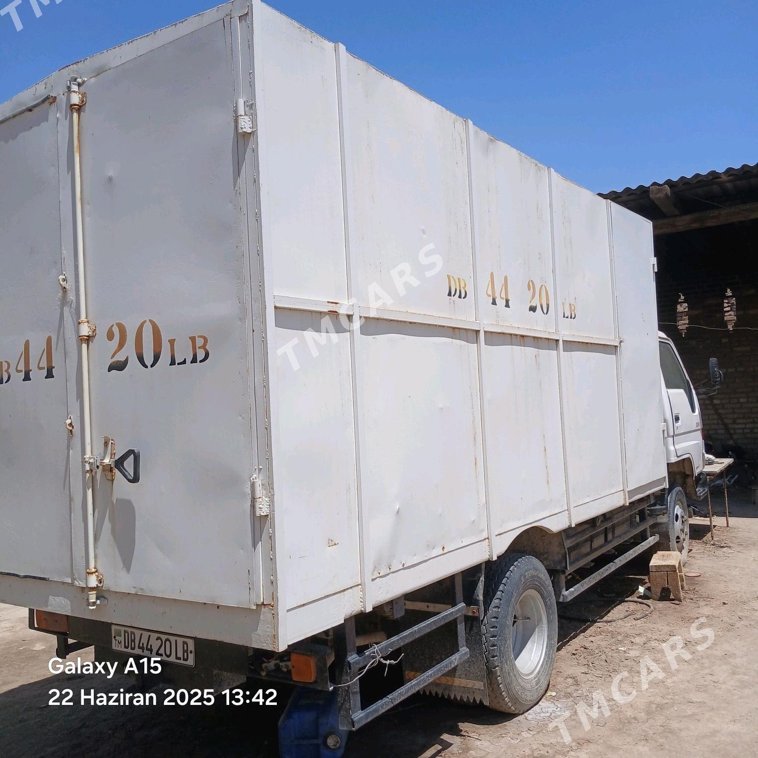 Toyota Dyna 1997 - 140 000 TMT - Туркменабат - img 3