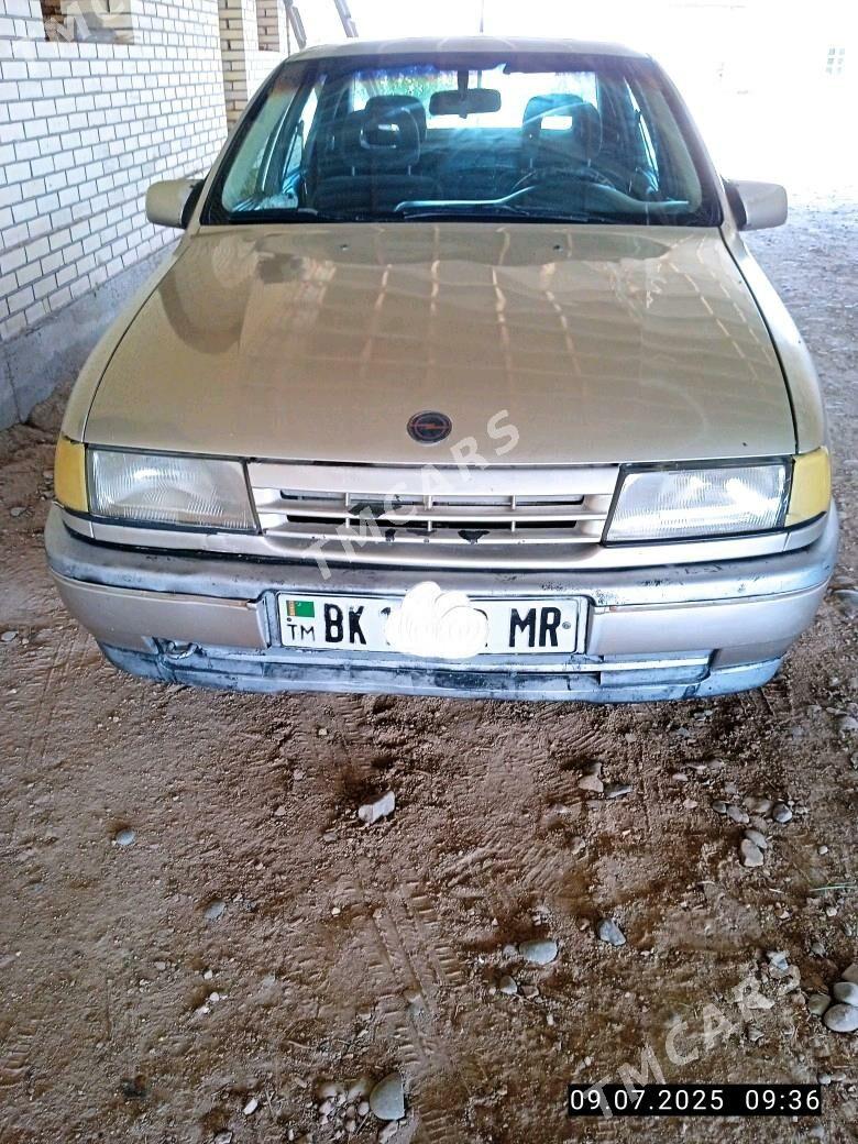 Opel Vectra 1990 - 28 000 TMT - Murgap - img 3