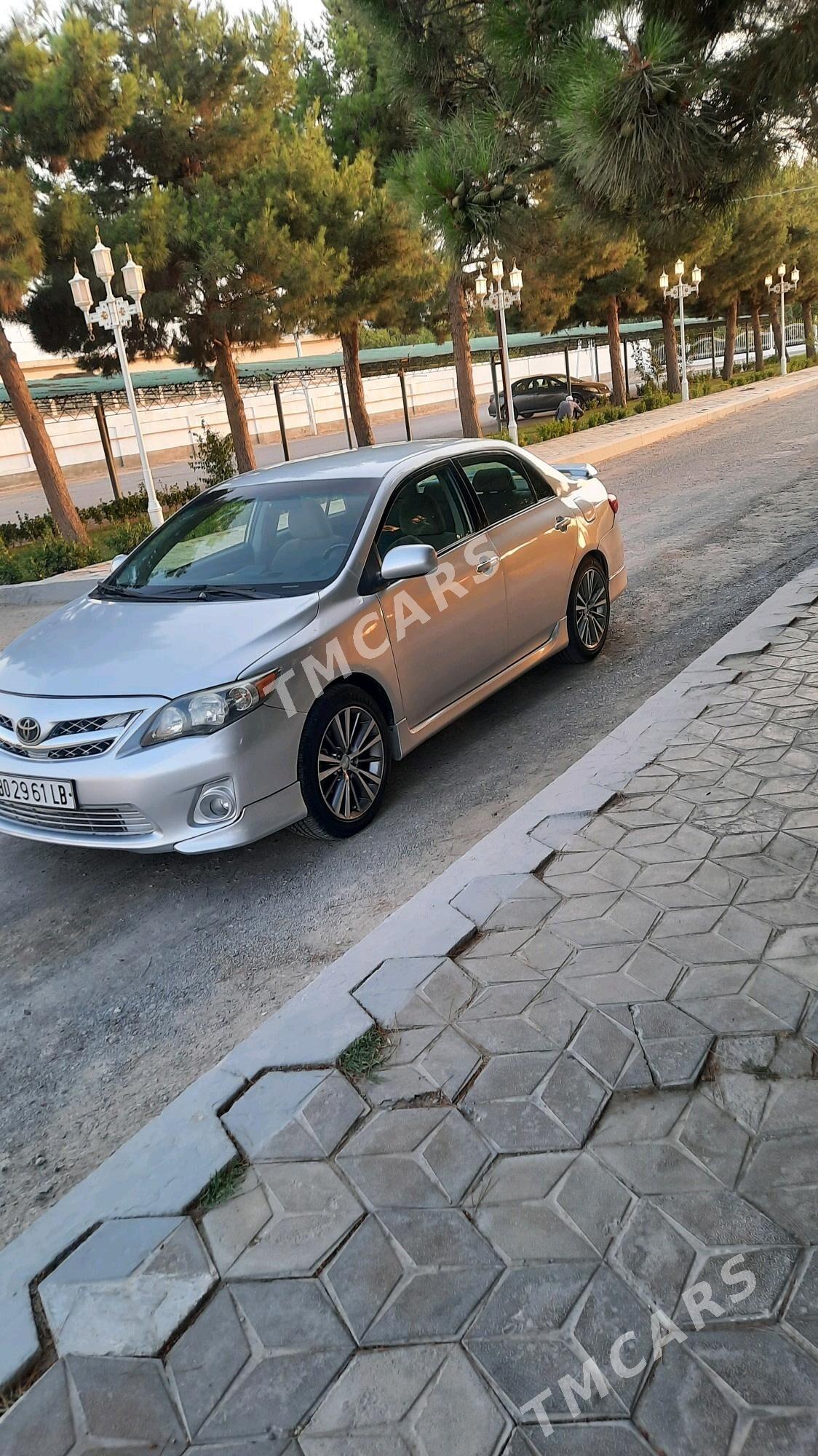 Toyota Corolla 2012 - 145 000 TMT - Туркменабат - img 4