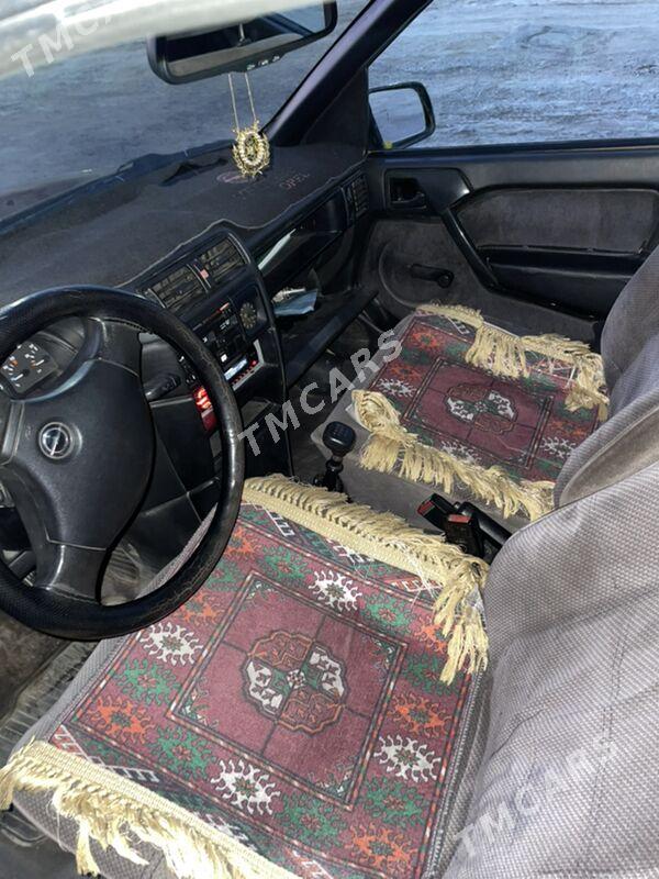 Opel Vectra 1989 - 36 000 TMT - Mary - img 6