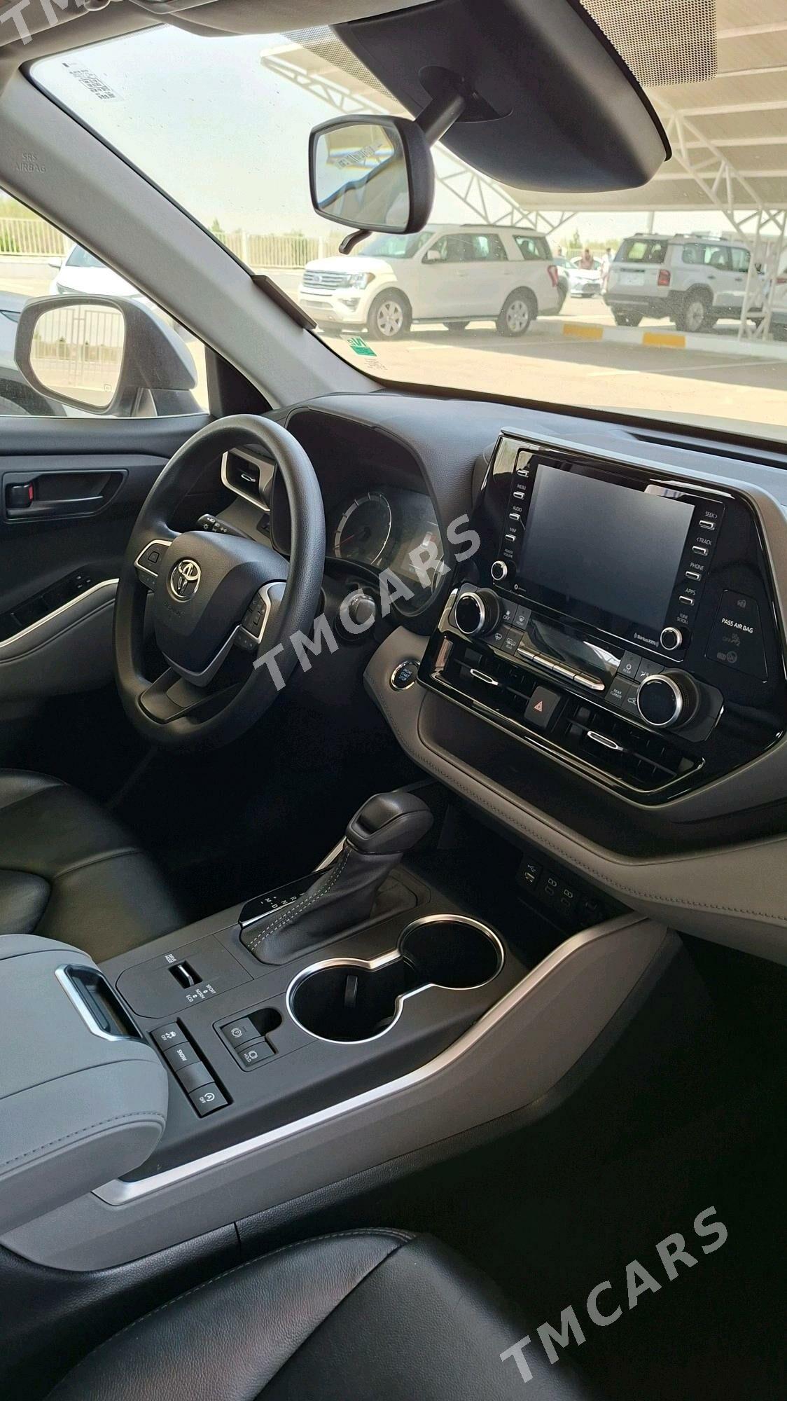 Toyota Highlander 2023 - 640 000 TMT - Aşgabat - img 2