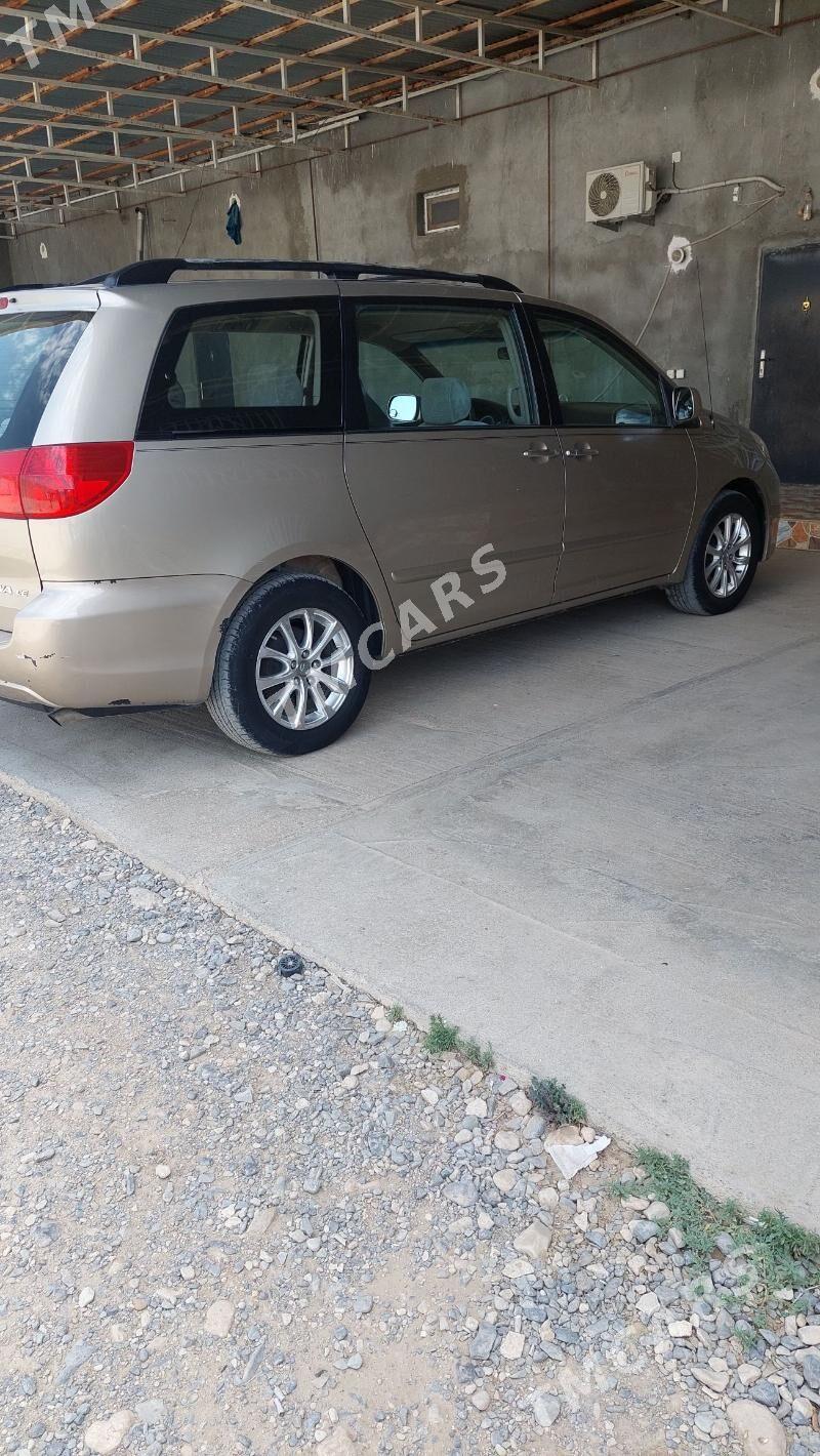 Toyota Sienna 2007 - 250 000 TMT - Гызыларбат - img 6