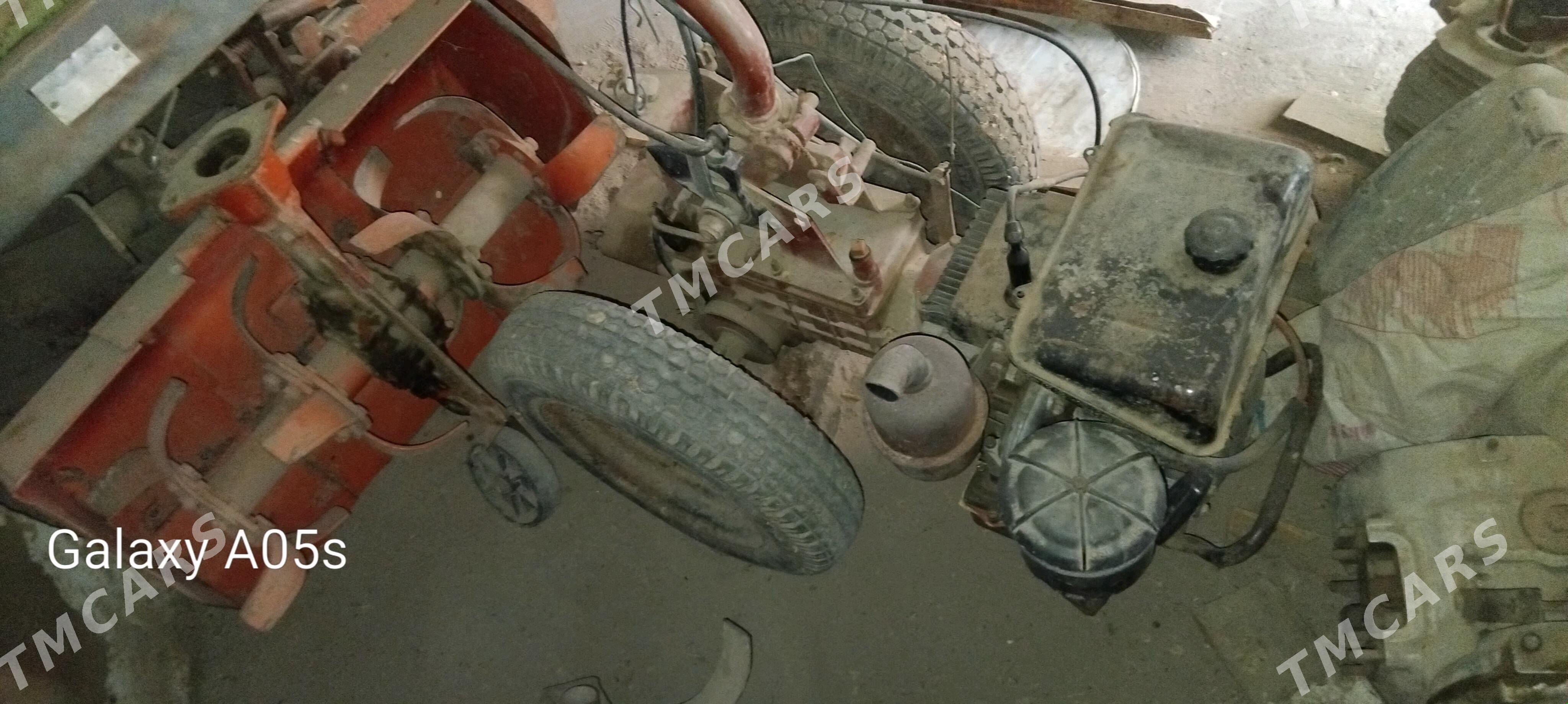 MTZ T-28 1999 - 20 000 TMT - Гурбансолтан Едже - img 3