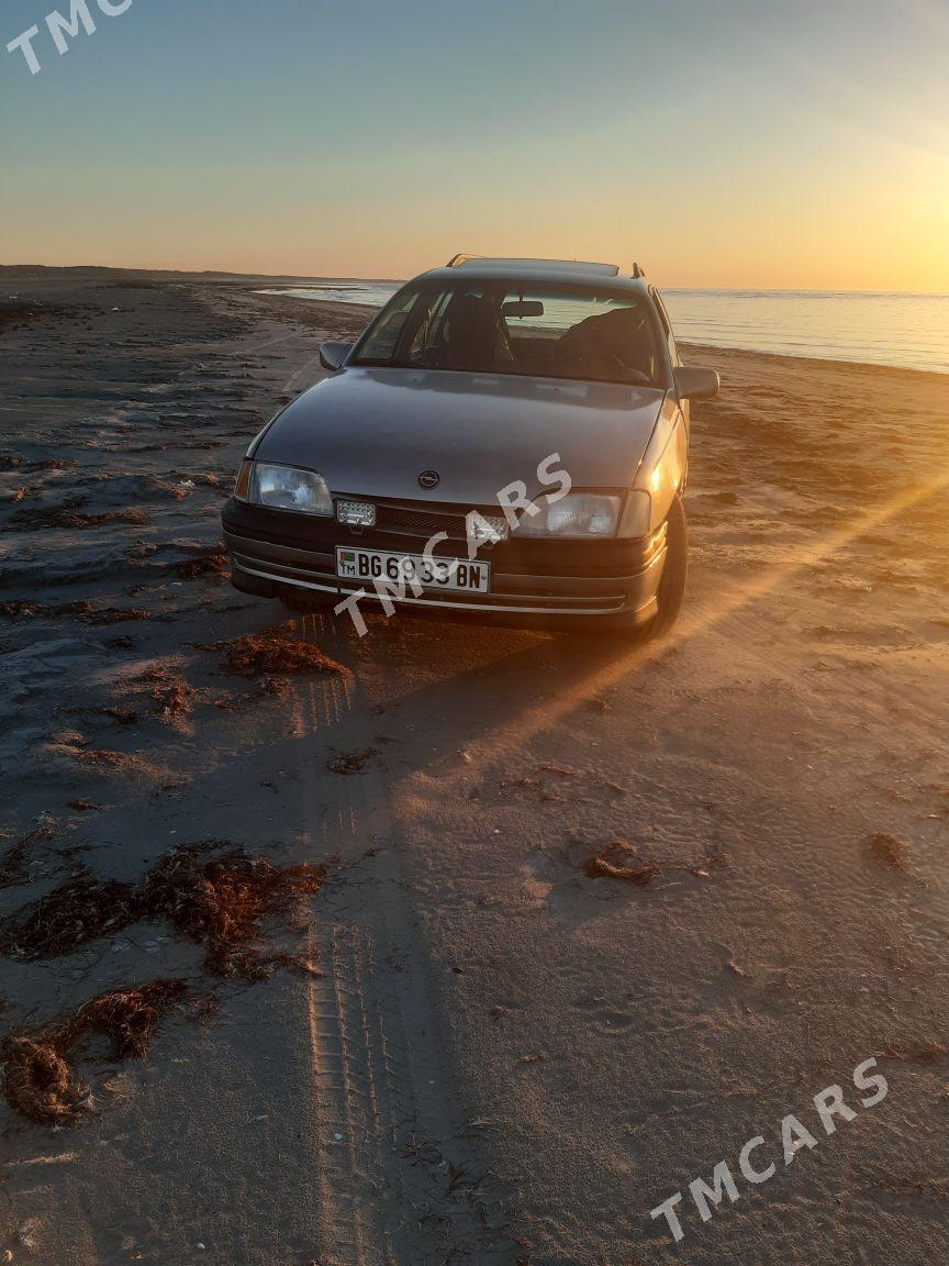 Opel Omega 1994 - 30 000 TMT - Туркменбаши - img 5