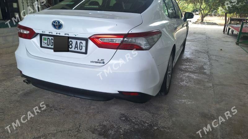 Toyota Camry Hybrid 2019 - 235 000 TMT - Бузмеин - img 7