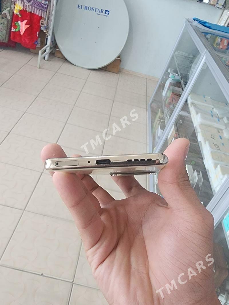 infinix Zero 30 8/256 - Гумдаг - img 2