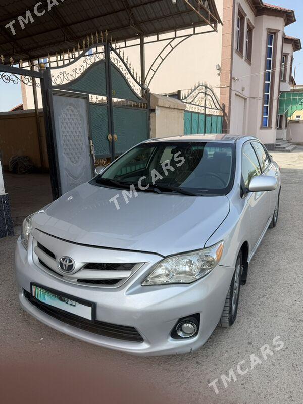 Toyota Corolla 2013 - 165 000 TMT - Дашогуз - img 4