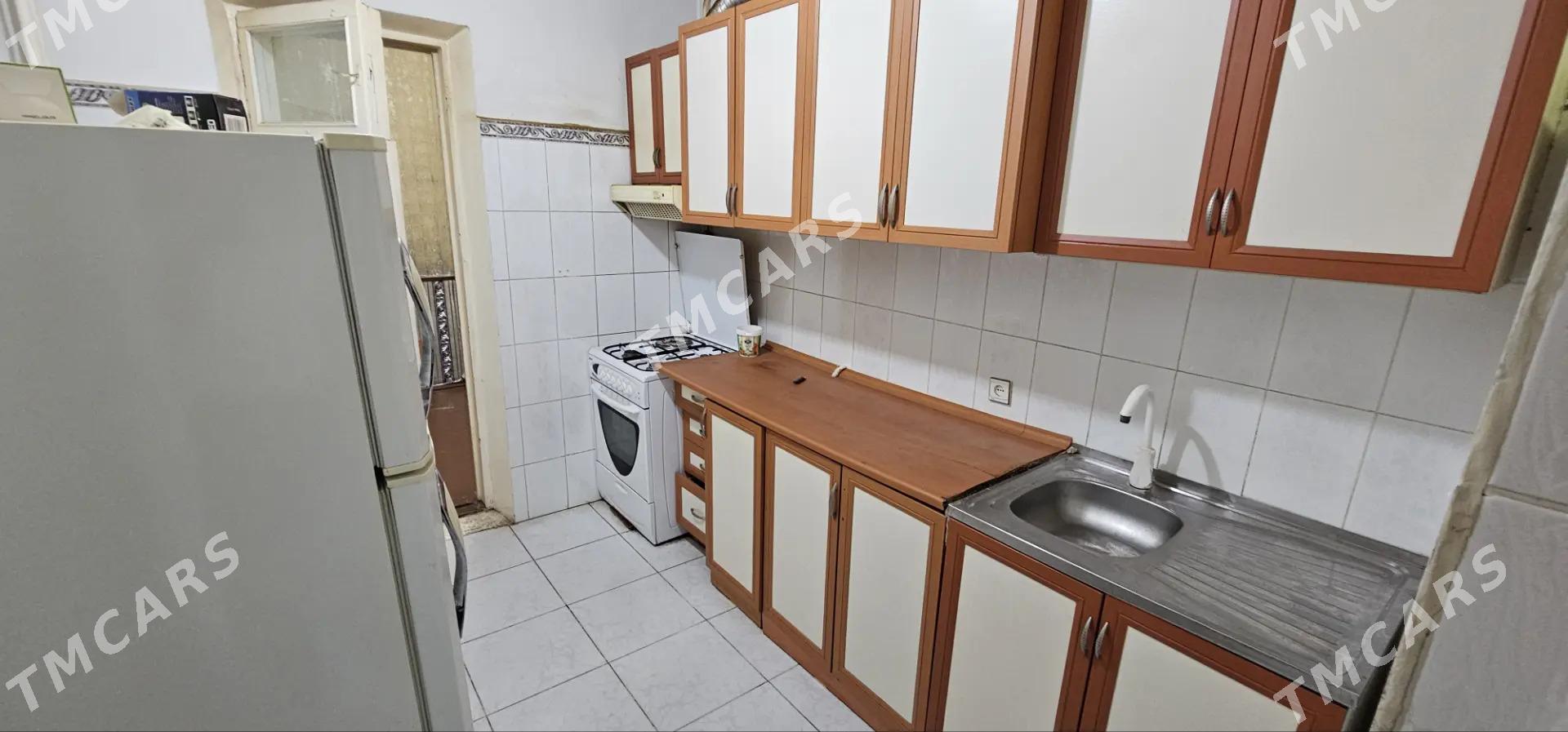 Bahar Mkr, 1 etaj, 4 komnat - Туркменабат - img 2