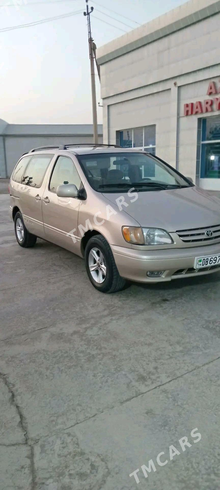 Toyota Sienna 2001 - 160 000 TMT - Векильбазар - img 3