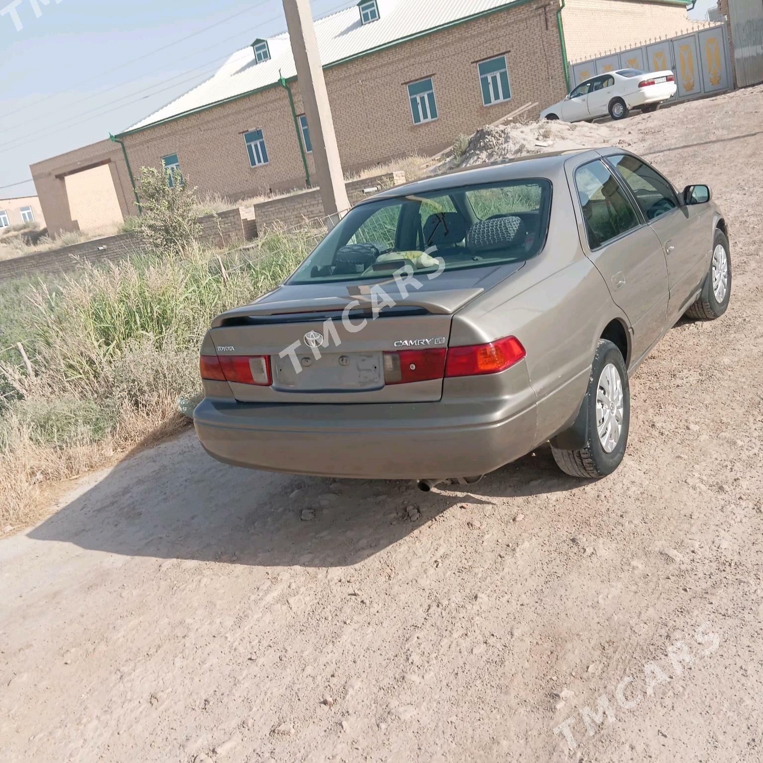 Toyota Camry 2001 - 135 000 TMT - Туркменабат - img 4