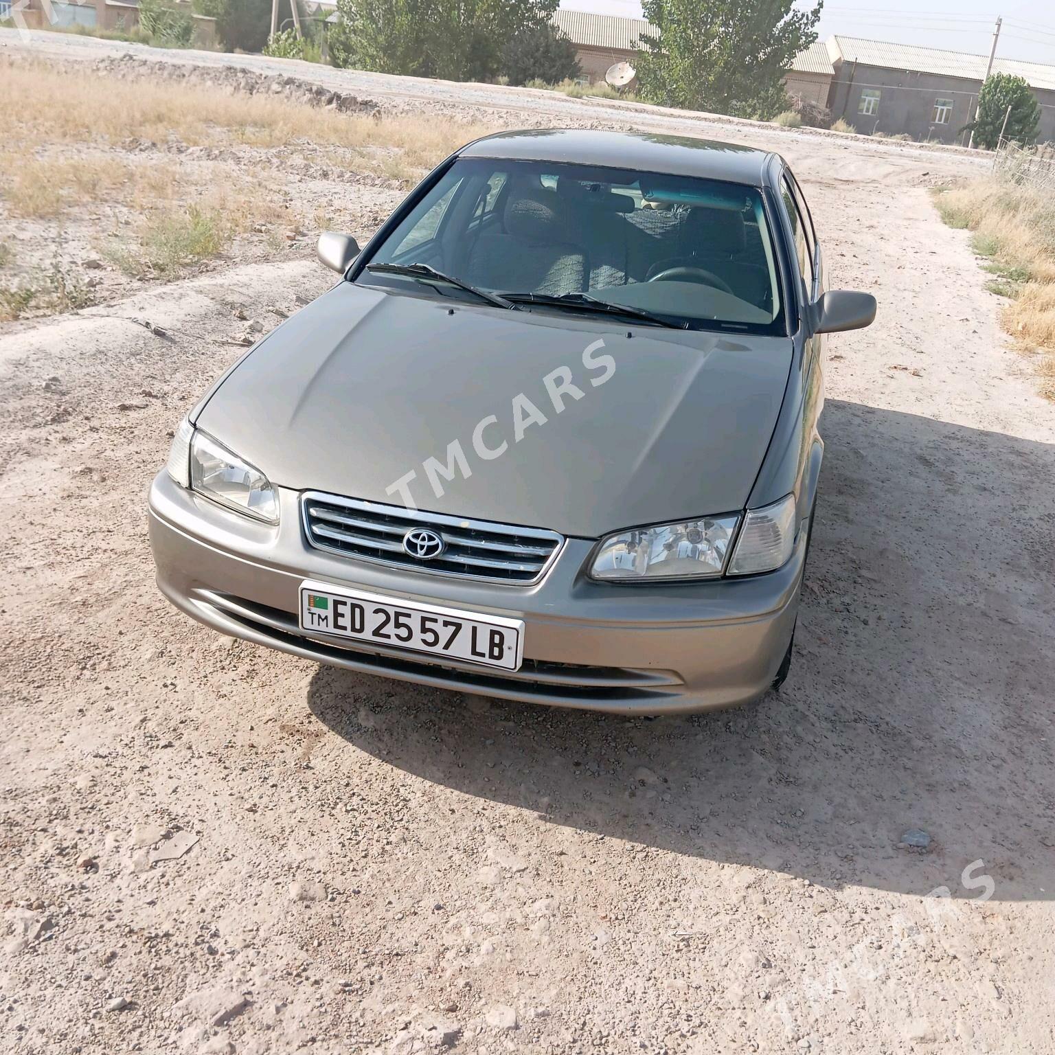 Toyota Camry 2001 - 135 000 TMT - Туркменабат - img 2