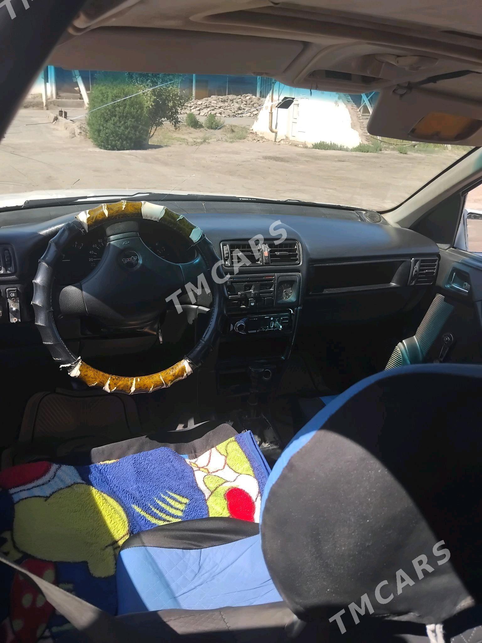 Opel Vectra 1992 - 26 000 TMT - Гурбансолтан Едже - img 5