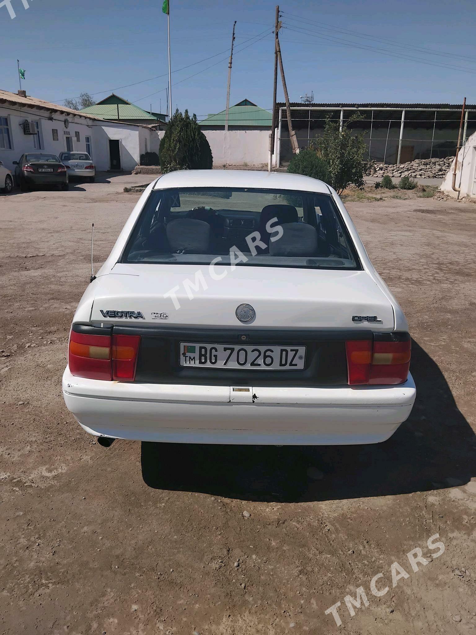 Opel Vectra 1992 - 26 000 TMT - Гурбансолтан Едже - img 4