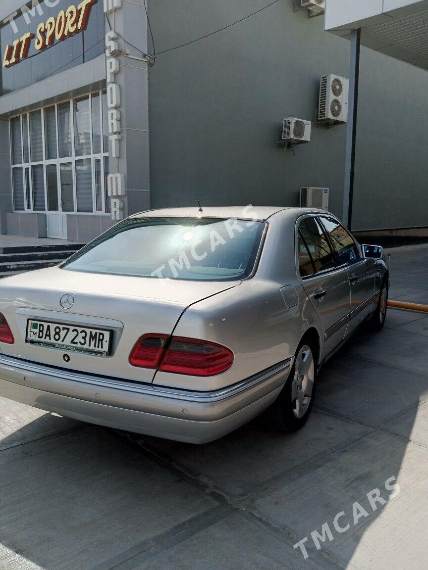 Mercedes-Benz E320 1999 - 120 000 TMT - Mary - img 3