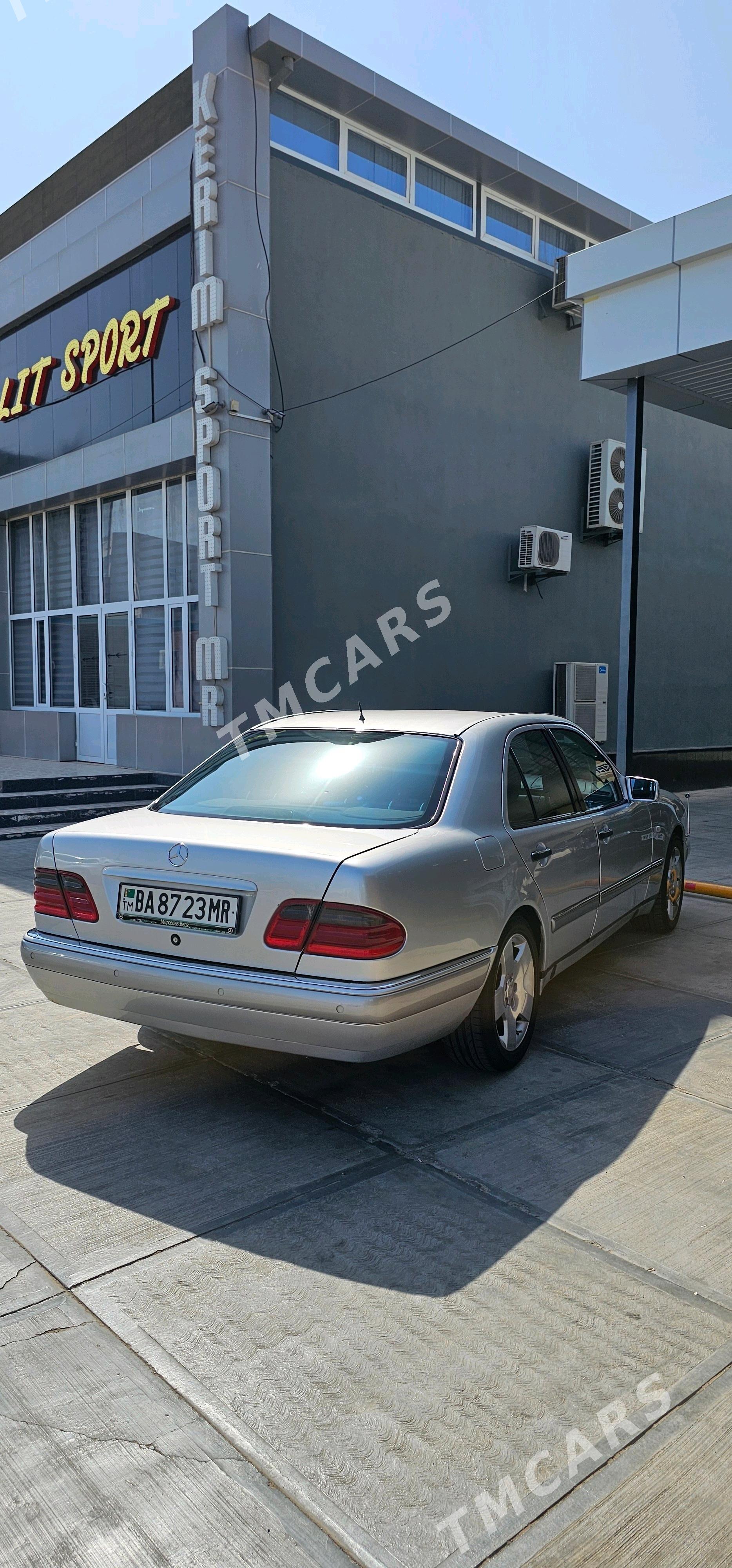 Mercedes-Benz E320 1999 - 120 000 TMT - Мары - img 4