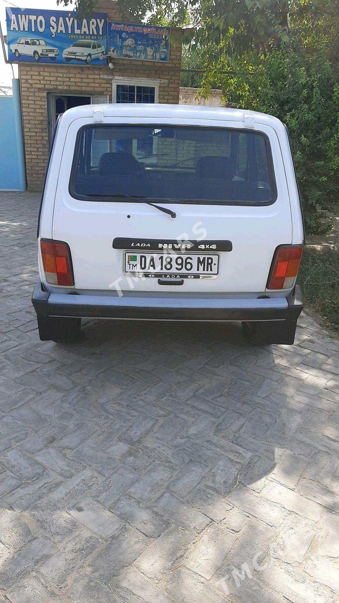 Lada Niva 2003 - 40 000 TMT - Байрамали - img 6