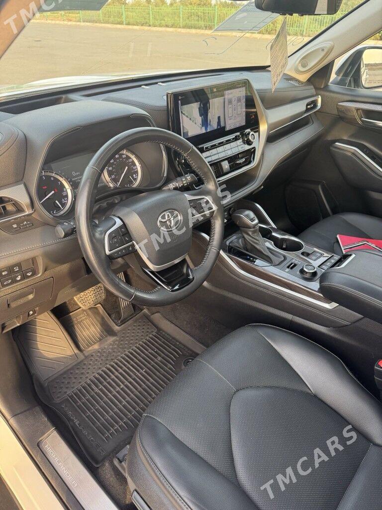 Toyota Highlander 2022 - 686 000 TMT - Aşgabat - img 7