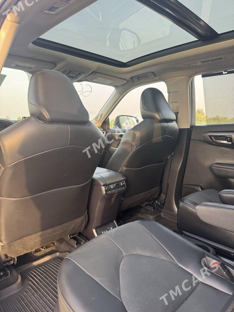 Toyota Highlander 2022 - 686 000 TMT - Aşgabat - img 8