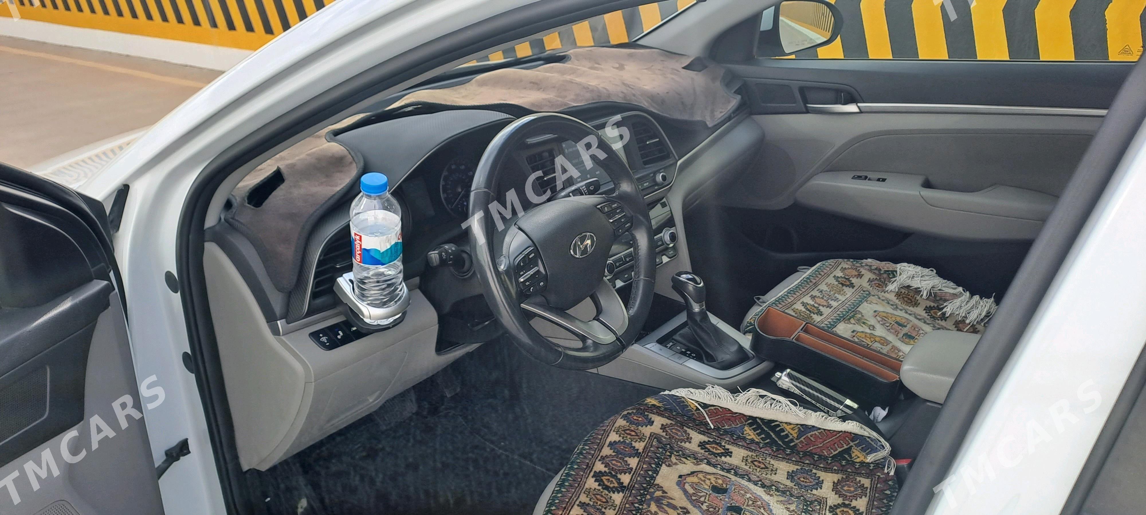 Hyundai Elantra 2020 - 205 000 TMT - Aşgabat - img 4