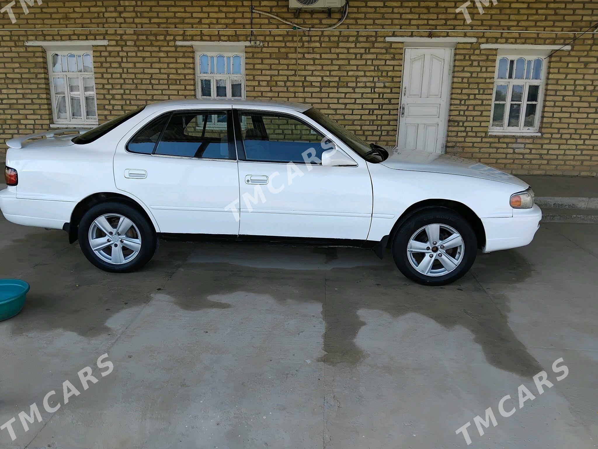 Toyota Camry 1995 - 70 000 TMT - Векильбазар - img 5