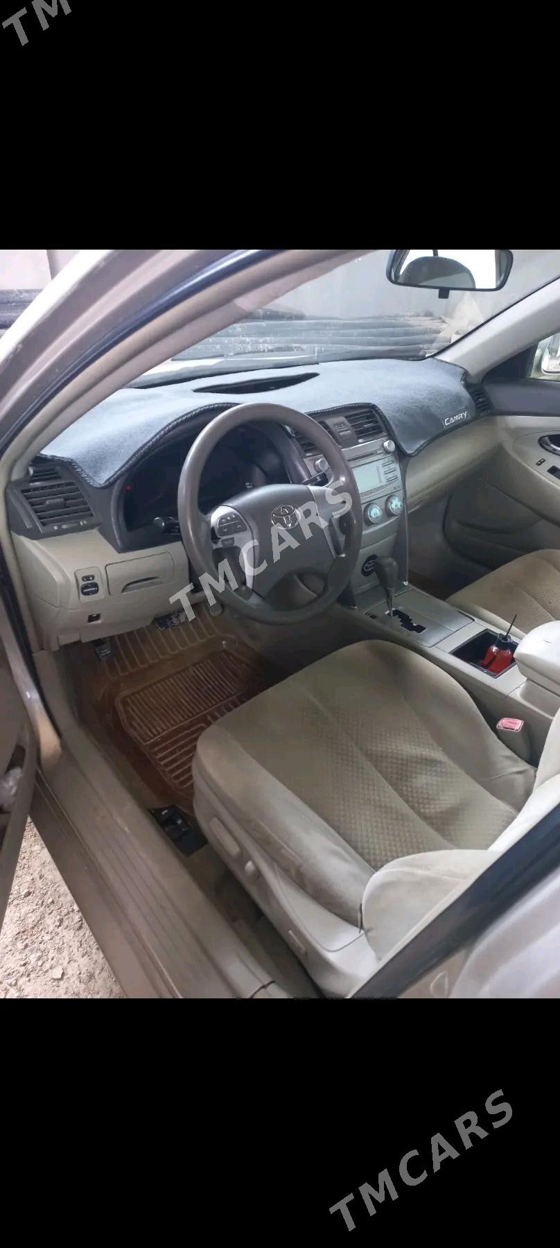 Toyota Camry 2008 - 145 000 TMT - Ак-Бугдайский этрап - img 2