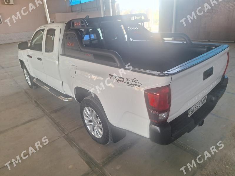Toyota Tacoma 2020 - 330 000 TMT - Baýramaly - img 2