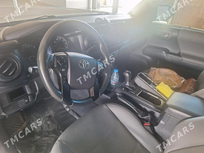 Toyota Tacoma 2020 - 330 000 TMT - Baýramaly - img 8